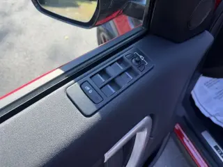 Land Rover Discovery Sport 2018 AWD HSE Luxury SUV de 4 puertas (237 CV)