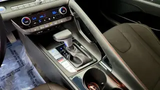 Hundai Elantra 2024 SEL 4dr Sedan