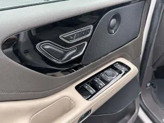Lincoln Aviator 2023 AWD Reserve 4dr SUV
