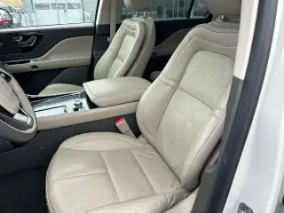 Lincoln Aviator 2023 AWD Reserve 4dr SUV