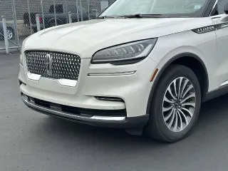 Lincoln Aviator 2023 AWD Reserve 4dr SUV