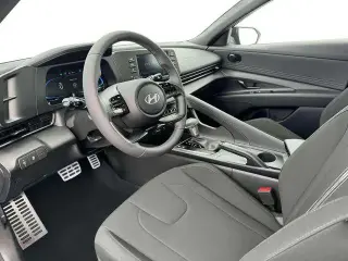 Hyundai ELANTRA 2025 SEL Sport 4dr Sedán