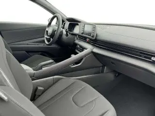 Hyundai ELANTRA 2025 SEL Sport 4dr Sedán