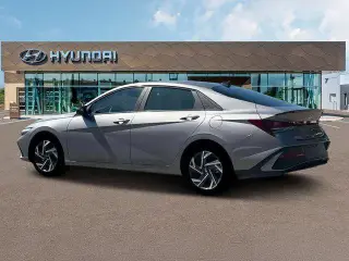Hyundai ELANTRA 2025 SEL Sport 4dr Sedán