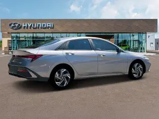 Hyundai ELANTRA 2025 SEL Sport 4dr Sedán