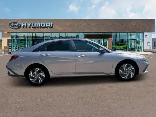 Hyundai ELANTRA 2025 SEL Sport 4dr Sedán