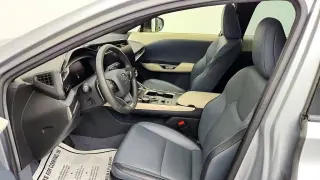 Lexus RZ 450e 2023 AWD Premium 4dr Crossover con ruedas de 18 pulgadas