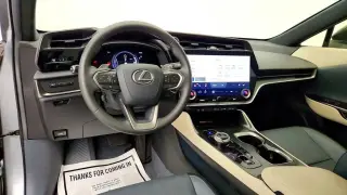 Lexus RZ 450e 2023 AWD Premium 4dr Crossover con ruedas de 18 pulgadas