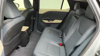 Lexus RZ 450e 2023 AWD Premium 4dr Crossover con ruedas de 18 pulgadas