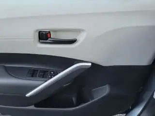 Toyota Corolla Cross 2025 L 4dr Crossover