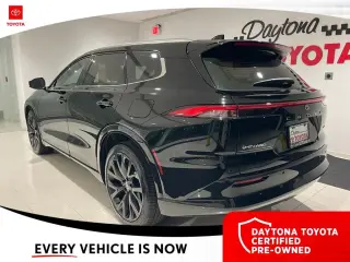 Toyota Crown Signia 2025 AWD Limited 4dr Crossover