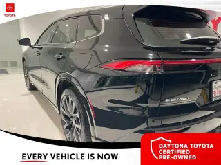 Toyota Crown Signia 2025 AWD Limited 4dr Crossover