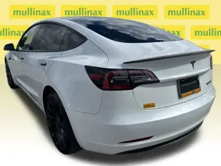 Tesla Model 3 2023 AWD Performance 4dr Sedán