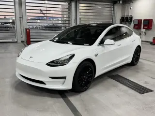Tesla Model 3 2018 AWD Long Range 4dr Fastback