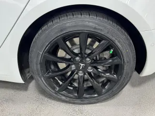 Tesla Model 3 2018 AWD Long Range 4dr Fastback