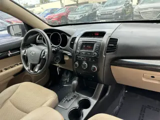 2013 Kia SORENTO