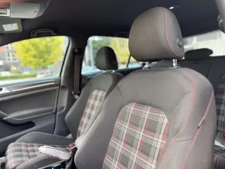 2019 Volkswagen GOLF GTI