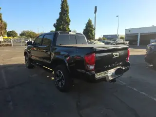 Toyota Tacoma 2017 4x2 TRD Sport 4dr Double Cab 5.0 ft SB