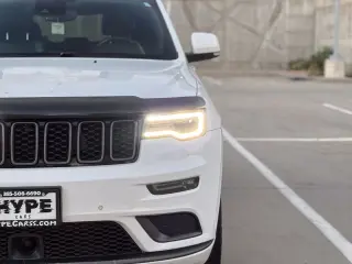 2020 Jeep GRAND CHEROKEE