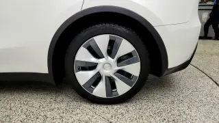 Tesla Model Y 2023 AWD 4dr Crossover