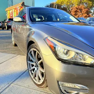 2017 Infiniti Q70
