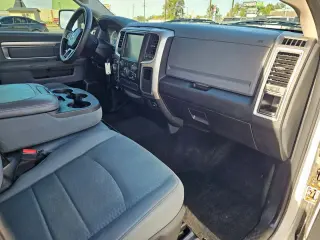 2017 RAM 1500 CREW CAB
