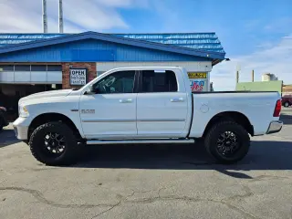 2017 RAM 1500 CREW CAB