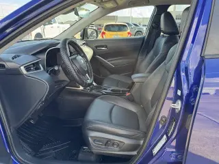 Toyota Corolla Cross 2024 XLE 4dr Crossover
