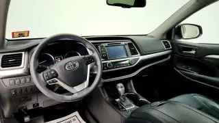 Toyota Highlander 2015 AWD XLE 4dr SUV