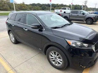 Kia Sorento 2019 AWD S con motor V6 de 4 puertas SUV