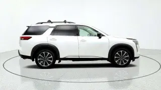 Nissan Pathfinder 2026 AWD Platinum 4dr SUV