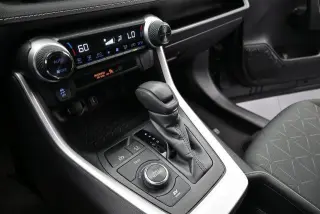 Toyota RAV4 Híbrido 2022 AWD XLE 4dr SUV