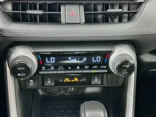Toyota RAV4 Híbrido 2024 AWD XLE 4dr SUV
