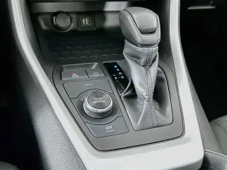Toyota RAV4 Híbrido 2024 AWD XLE 4dr SUV