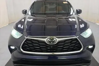Toyota Highlander 2023 AWD Limited 4dr SUV