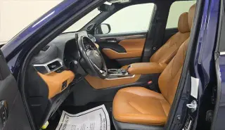 Toyota Highlander 2023 AWD Limited 4dr SUV