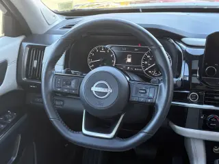 Nissan Pathfinder 2023 AWD SL 4dr SUV