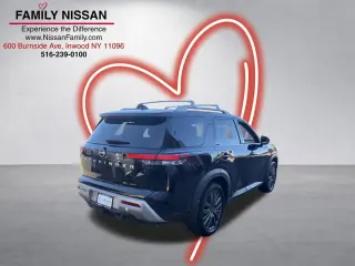 Nissan Pathfinder 2023 AWD SL 4dr SUV