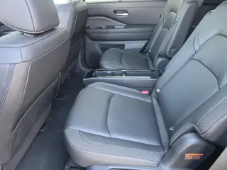Nissan Pathfinder 2025 AWD SL 4dr SUV