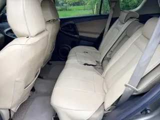 2011 Toyota RAV4 LE 4D SUV AWD