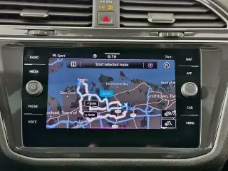 Volkswagen Tiguan 2023 AWD SEL R-Line 4Motion 4dr SUV