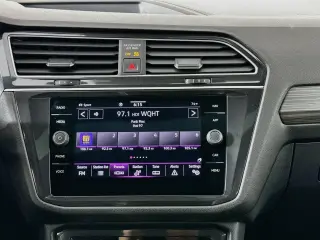 Volkswagen Tiguan 2023 AWD SEL R-Line 4Motion 4dr SUV