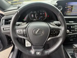 Lexus ES 350 2022 F SPORT Sedán 4 puertas