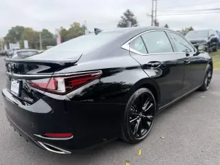 Lexus ES 350 2022 F SPORT Sedán 4 puertas