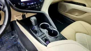 Toyota Camry Hybrid 2019 SE 4dr Sedán