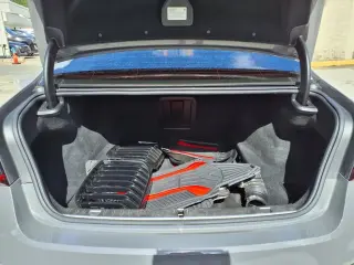 Sedán BMW Serie 7 2022 740i 4 puertas