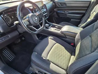 Nissan Pathfinder 2024 SV 4puertas SUV