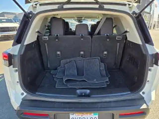 Nissan Pathfinder 2024 SV 4puertas SUV