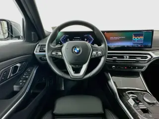 BMW Serie 3 2024 AWD 330i xDrive 4dr Sedán