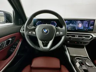 BMW Serie 3 2023 AWD 330i xDrive 4dr Sedán